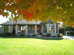 1438 Somerset Dr, Munster, IN 46321
