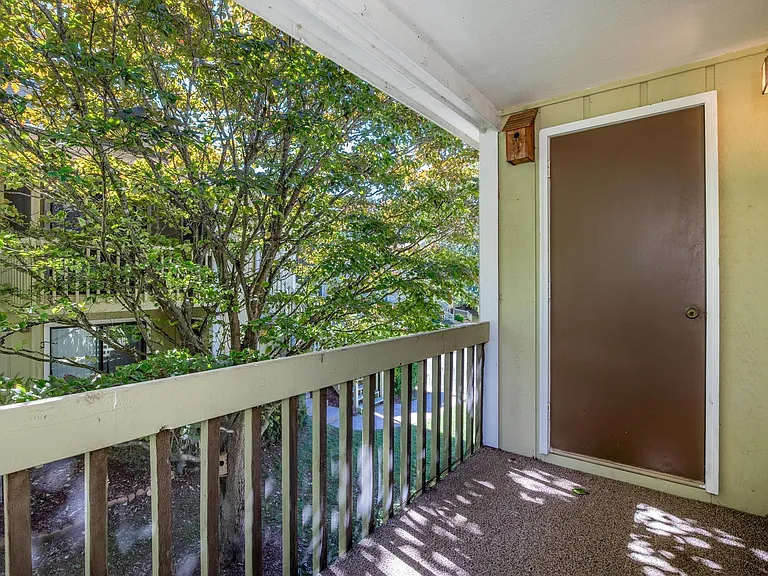 110 Heywood Rd #2D — Photo 6