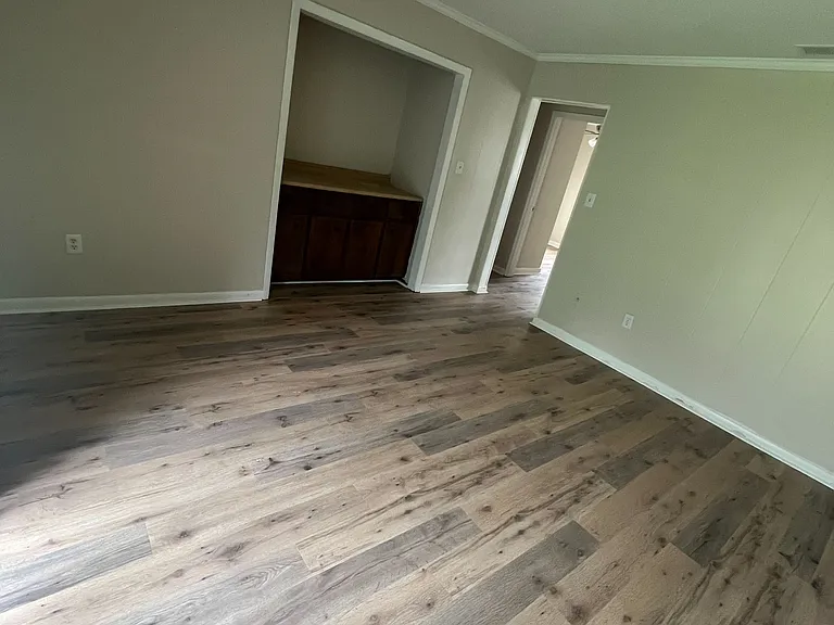 17 Greenbriar Dr — Photo 9