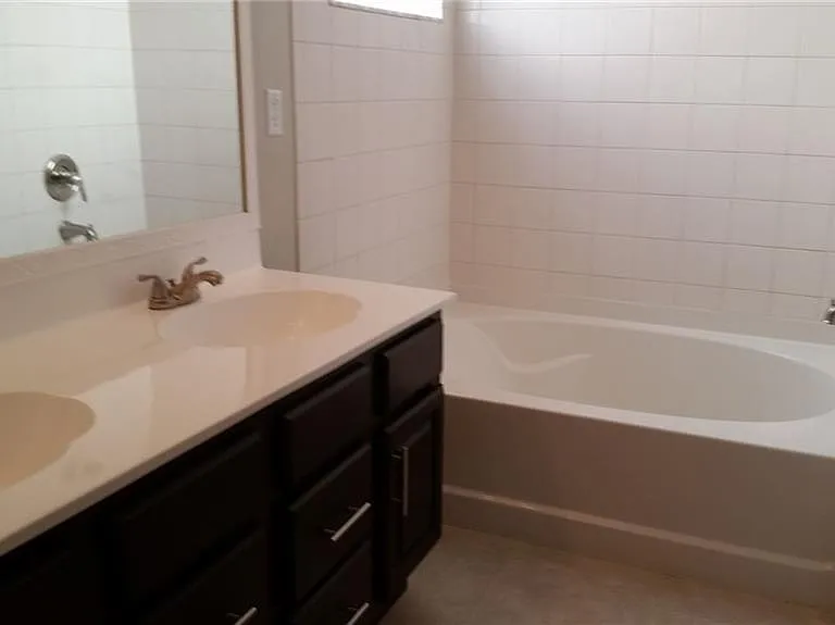 4338 Boca Woods Dr — Photo 9
