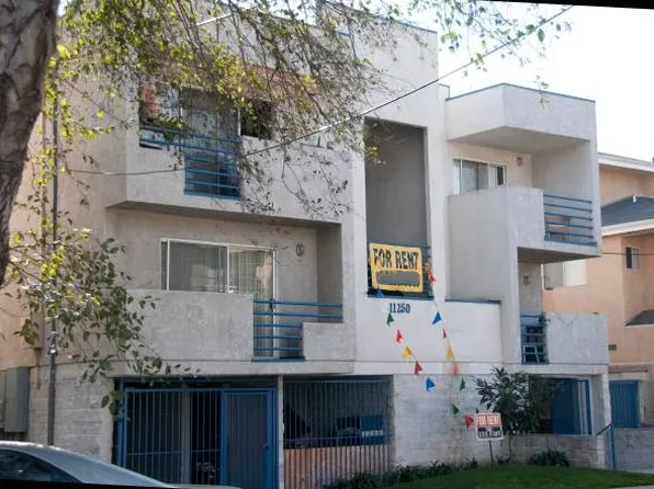 11250 Huston St APT 104, North Hollywood, CA 91601