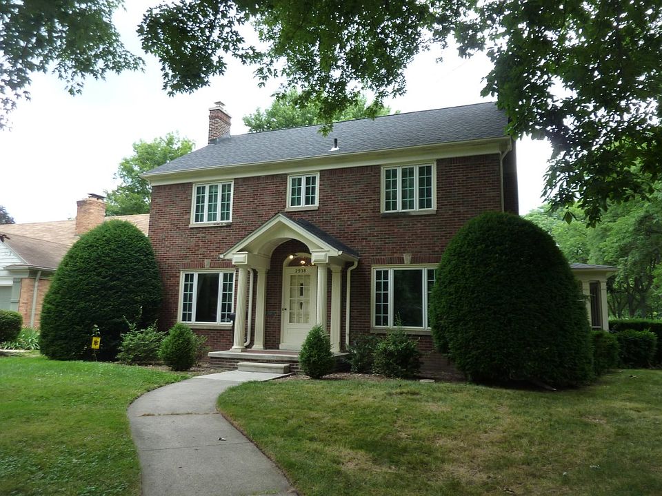 1st image of 2938 Kenwood Blvd
