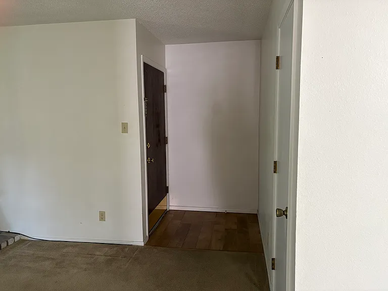 3055 Trinity Dr #528 — Photo 2
