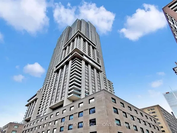 88 Scott St Unit 2306, Toronto, ON M5E 0A9