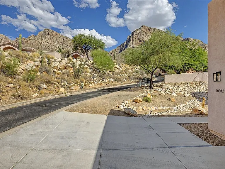 10053 N Alder Spring Dr — Photo 3
