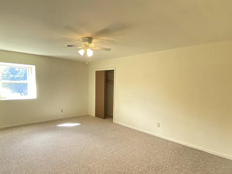 807 Rainbow Dr #4 — Photo 6