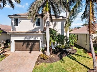 8657 Sumner Ave, Fort Myers, FL 33908