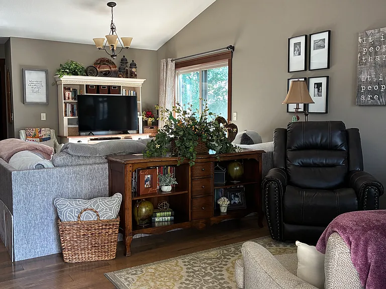 2850 Swallowtail Ct — Photo 4