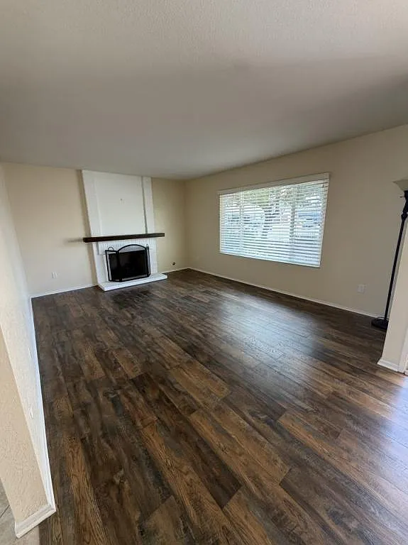 11304 Ganesta Rd — Photo 2