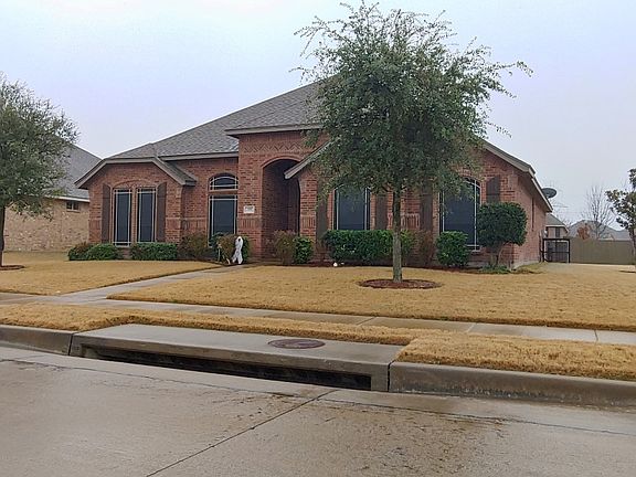 2nd image of 300 Parakeet Dr
