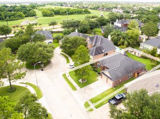 3515 Parkshire Dr, Pearland, TX 77584