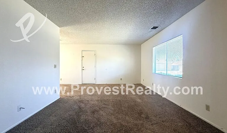 8914 I Ave #D — Photo 5