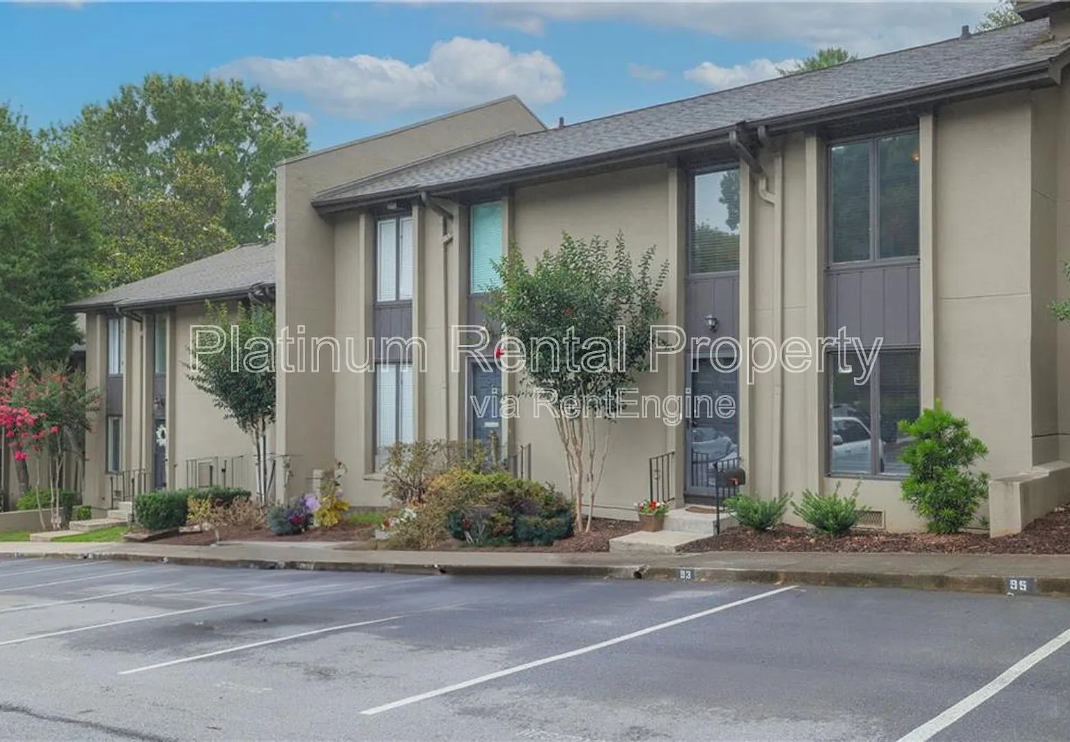 3 bed, 2.5 bath, 1798 sqft, $3,100 — Photo 2