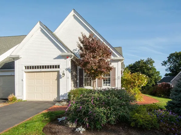 11 Stratford Rdg #11, Mashpee, MA 02649