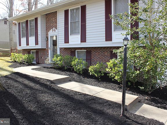 3rd image of 10718 Cedar Post Ln