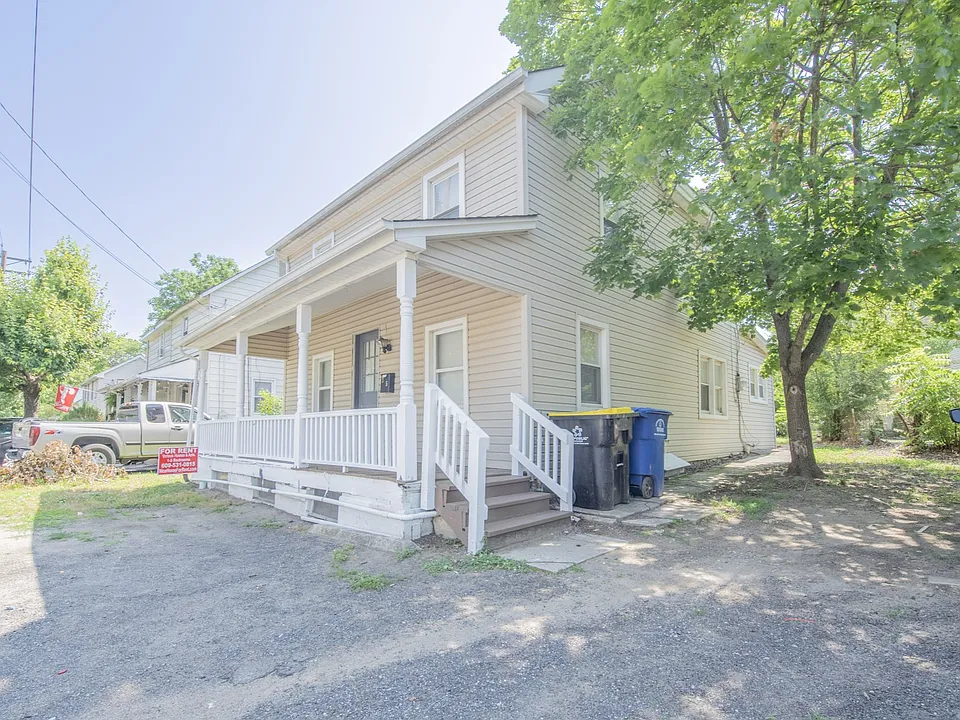 35 Mill St