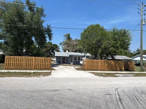 2107 Phillippi St, Sarasota, FL