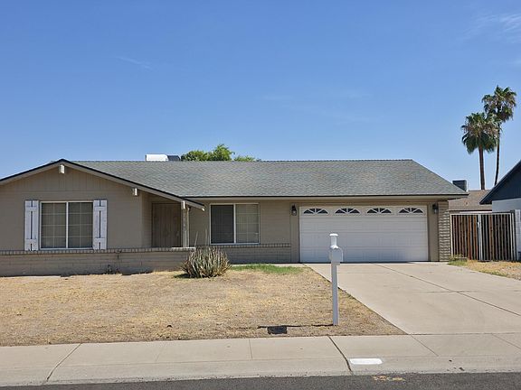 2nd image of 7540 W TURNEY Avenue