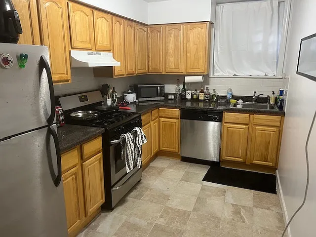 1 bed, 695 sqft, $1,950 — Photo 4