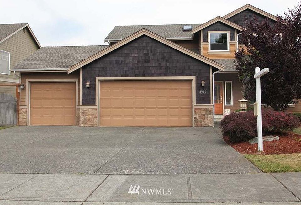 2nd image of 2915 219th Ave E