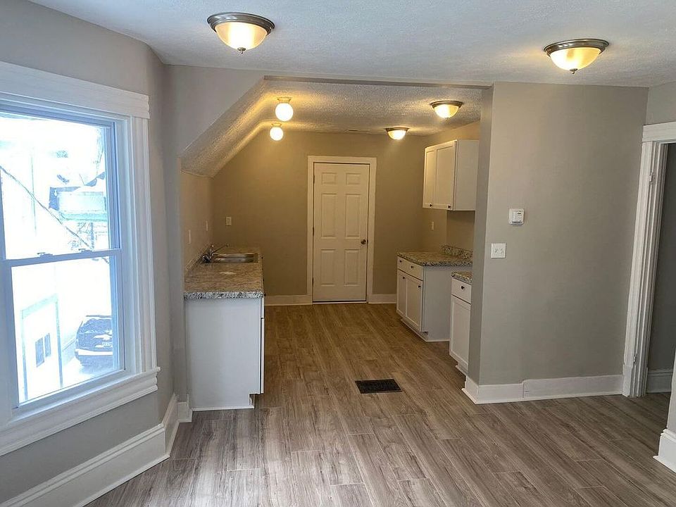 3292 Scranton Rd, Cleveland, OH 44109 Zillow