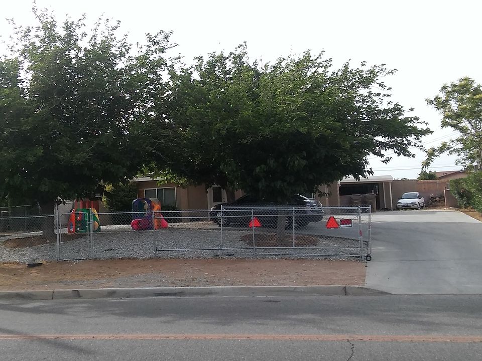 1st image of 17558 Sultana St