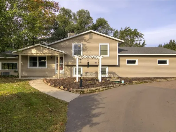 4983 South Lowes Creek Road, Eau Claire, WI 54701