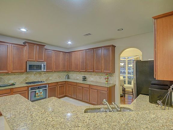 4th image of 17507 Stamford Oaks Dr