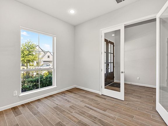5th image of 29619 Sterling Knoll Dr