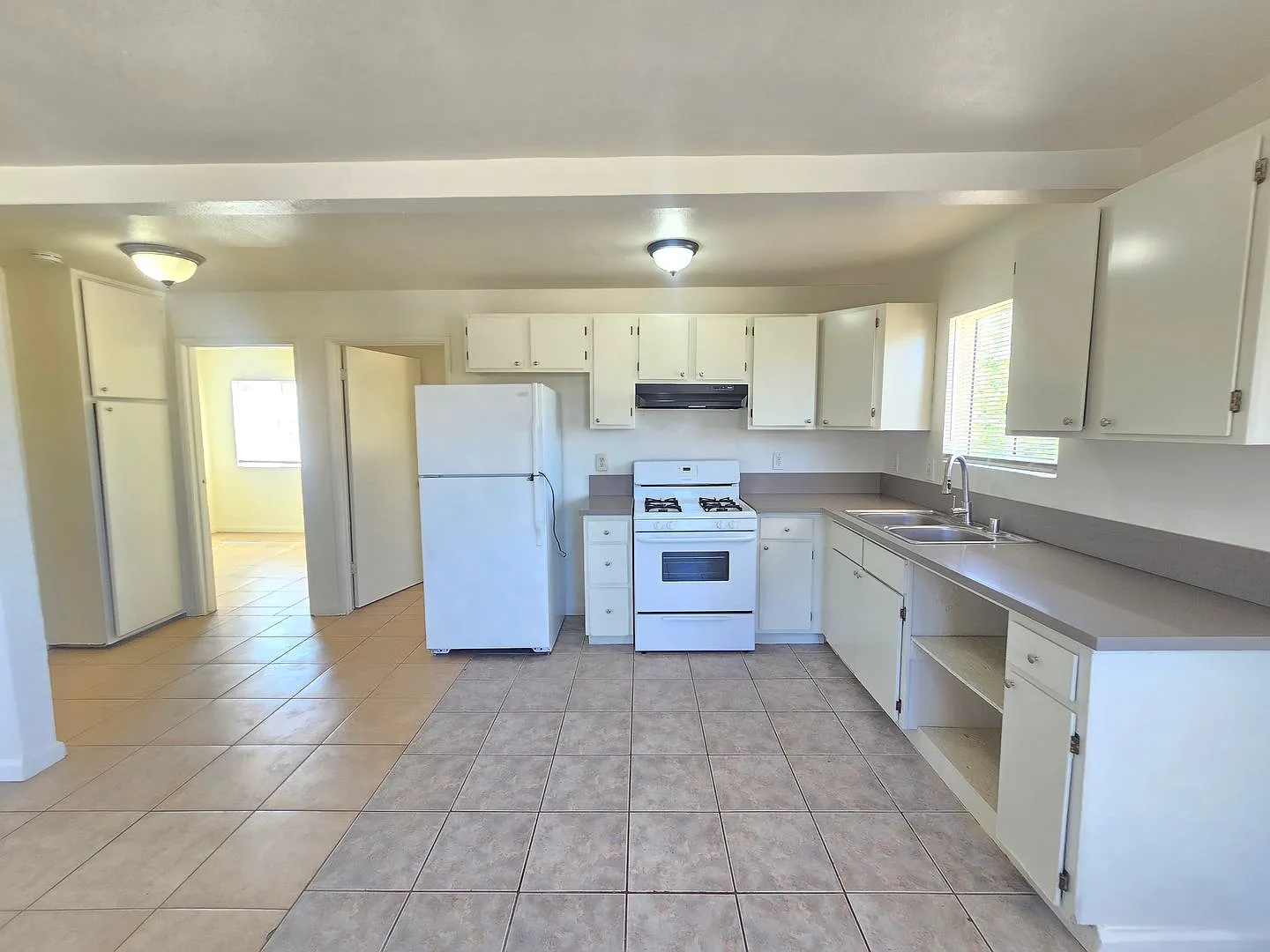 20912 83rd St #C — Photo 2