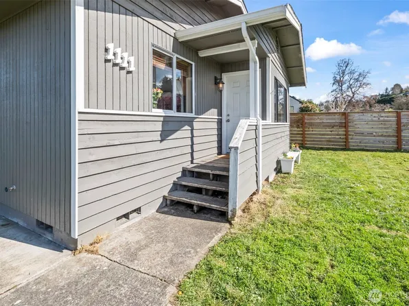 1111 E 5th, Port Angeles, WA 98362