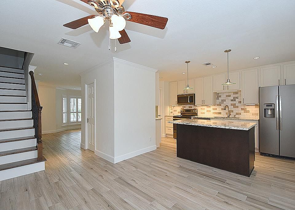 1st image of 5871 Valley Forge Dr #103