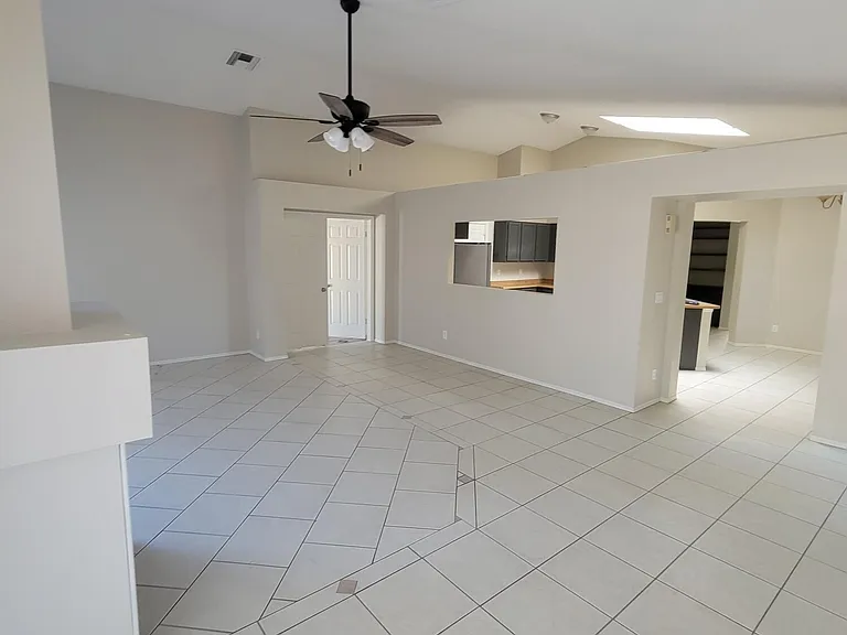 6320 W Shaw Butte Dr — Photo 7