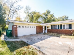 3140 Kingsley Dr, Florissant, MO 63033