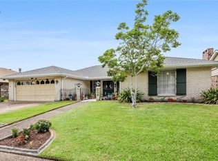 208 Penfold Pl, Harahan, LA 70123