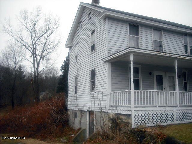 2nd image of 522 Walker St