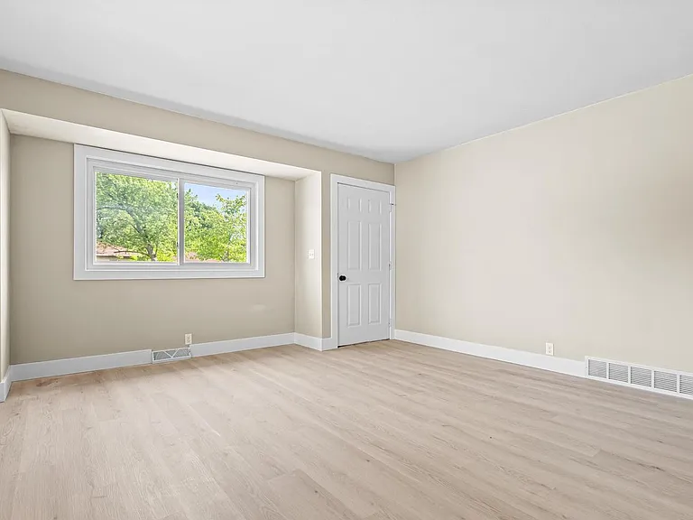 228 South St — Photo 12
