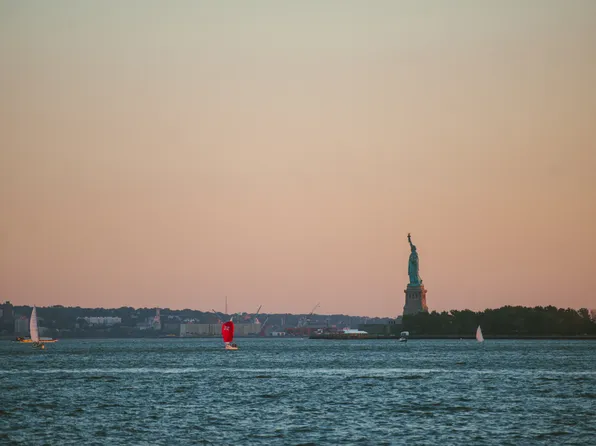 2 South End Avenue image 16 of 16