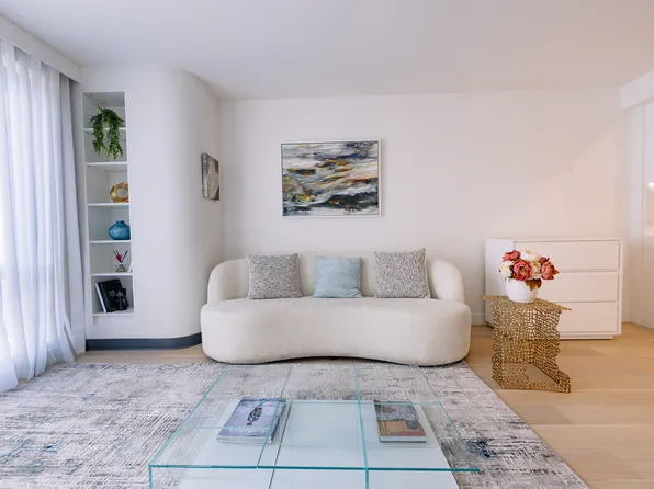 144-49 Northern Boulevard image 2 of 8