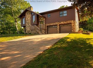 2 Deer Run, Hurricane, WV 25526