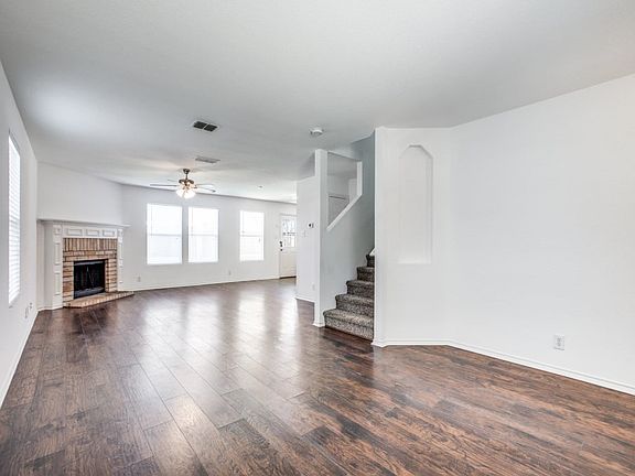 5th image of 7843 Oakdale Park