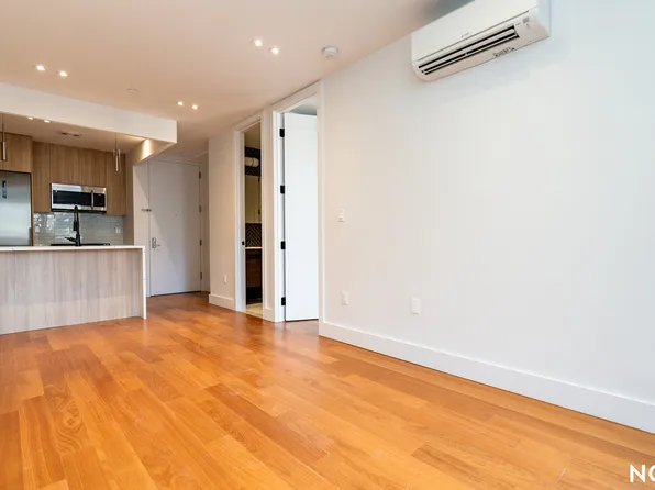 675 East 32nd Street image 1 of 17