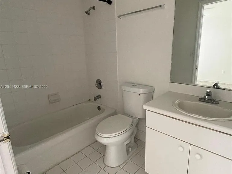 450 SE 30th Dr — Photo 14
