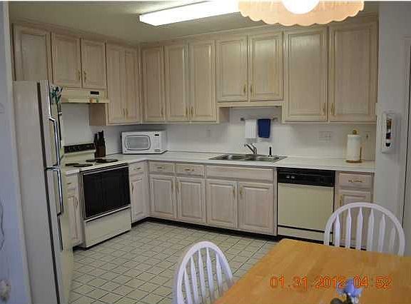 5th image of 1208 Berkshire Ct