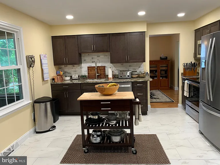 20 Oakley Ct — Photo 5