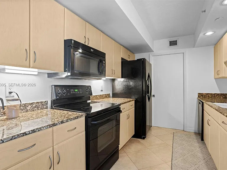 6917 Collins Ave #1512 — Photo 7