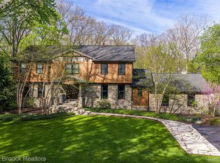 1547 Kensington Rd, Bloomfield Hills, MI 48304