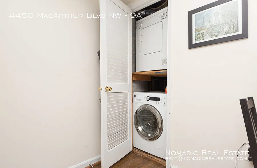 One Month Free Rent — Photo 3