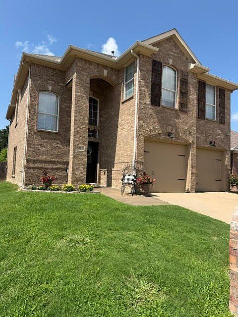 1st image of 6811 Shore Breeze Ct