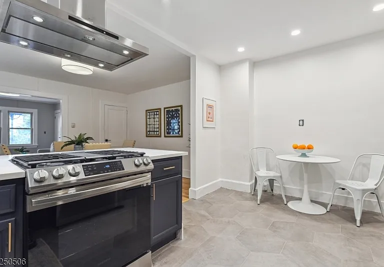 21 Central Ave #1R — Photo 10